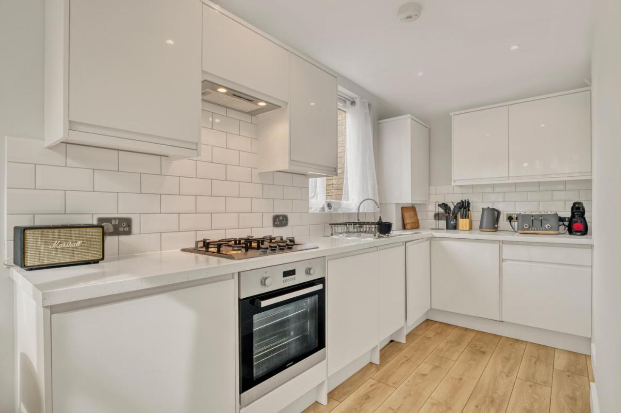 Homely 1Bed Apartment Vauxhall ロンドン エクステリア 写真