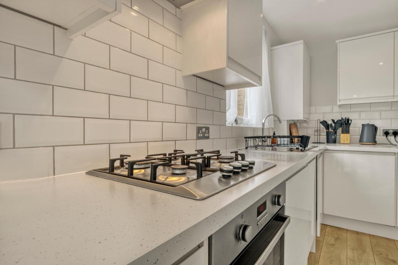 Homely 1Bed Apartment Vauxhall ロンドン エクステリア 写真