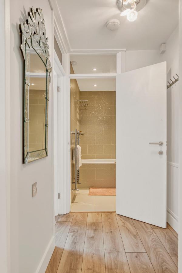Homely 1Bed Apartment Vauxhall ロンドン エクステリア 写真